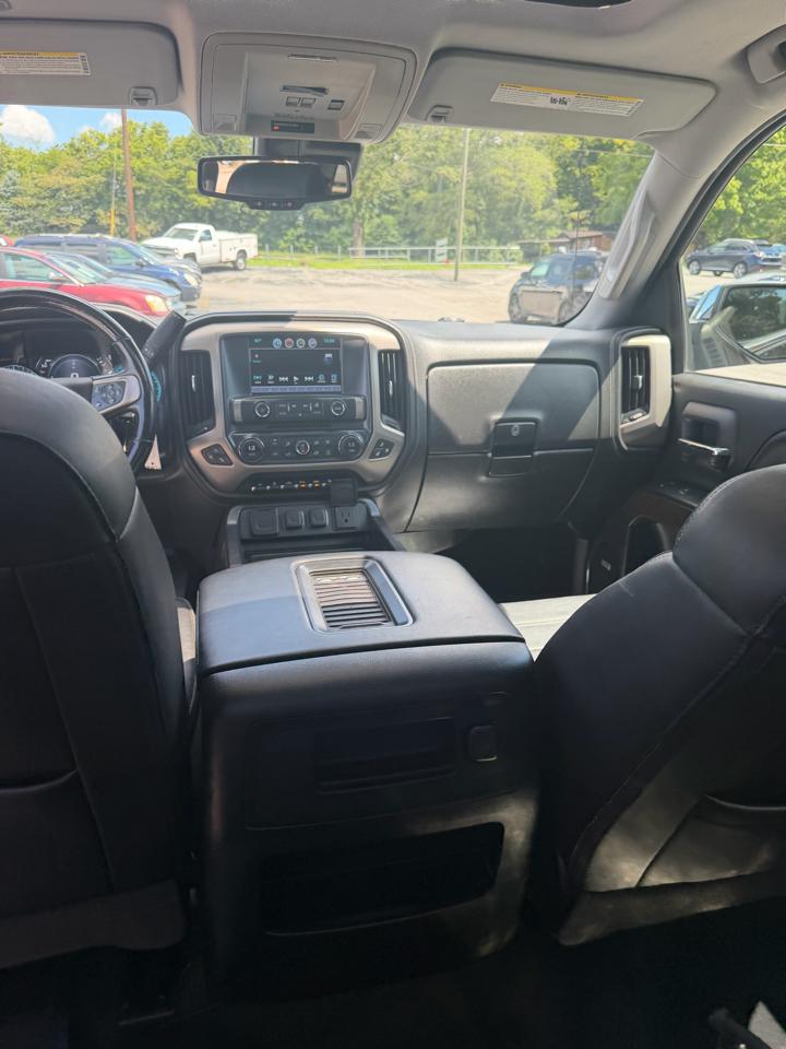 GMC Sierra 1500 4WD Crew Cab 153.0" Denali 2017