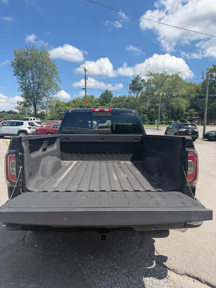 GMC Sierra 1500 4WD Crew Cab 153.0" Denali 2017