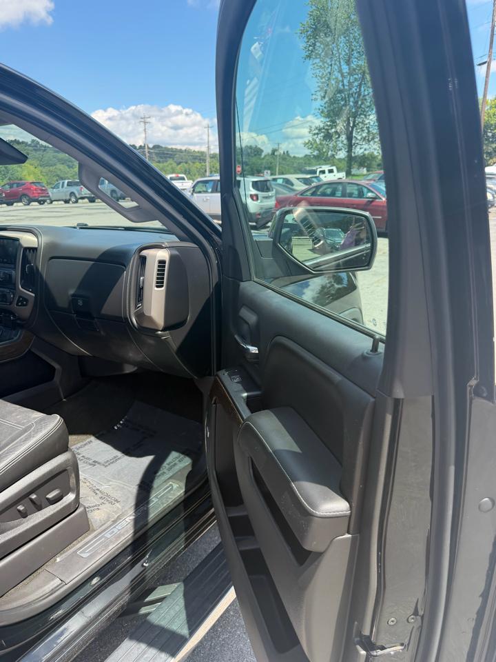 GMC Sierra 1500 4WD Crew Cab 153.0" Denali 2017