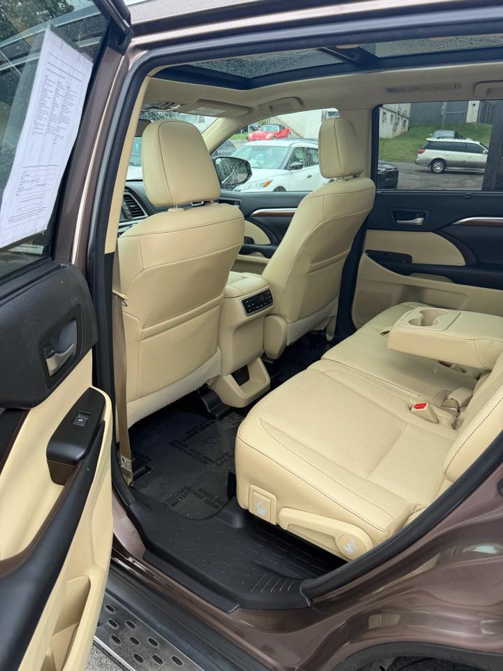 Toyota Highlander Limited V6 AWD (Natl) 2018