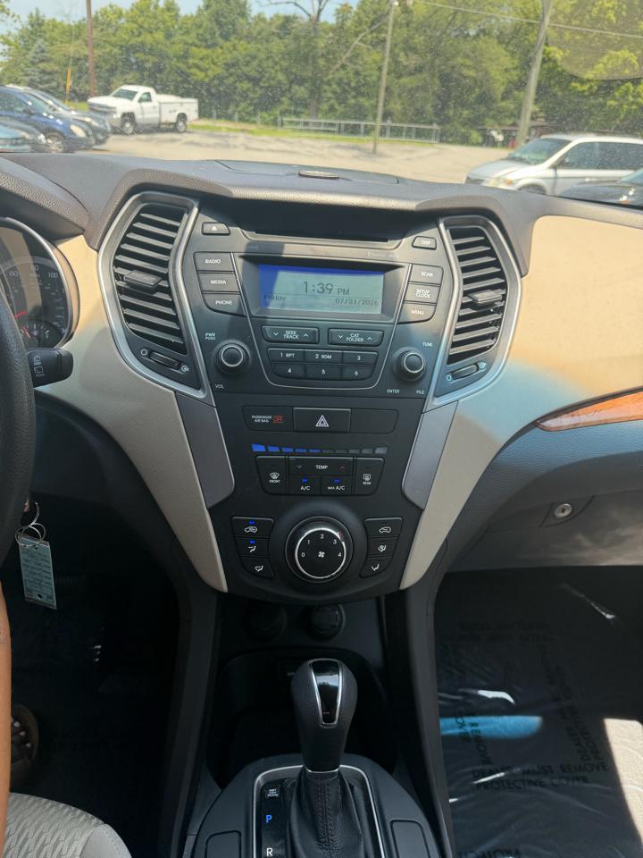 Hyundai Santa Fe FWD 4dr Sport 2013