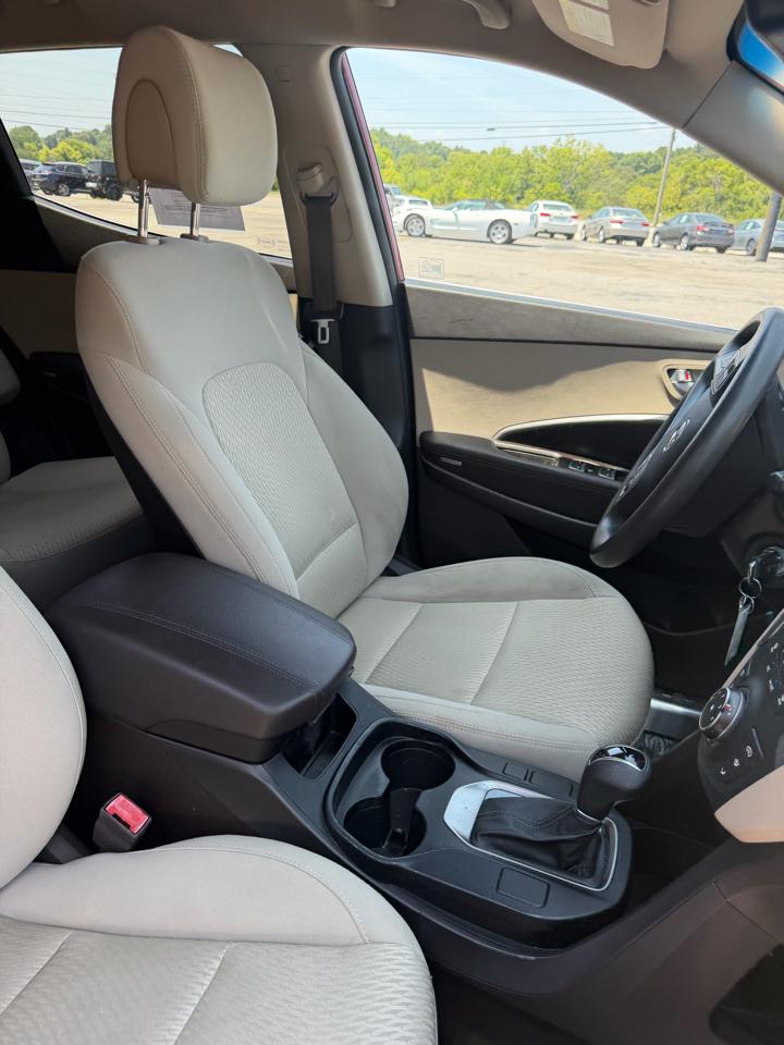Hyundai Santa Fe FWD 4dr Sport 2013