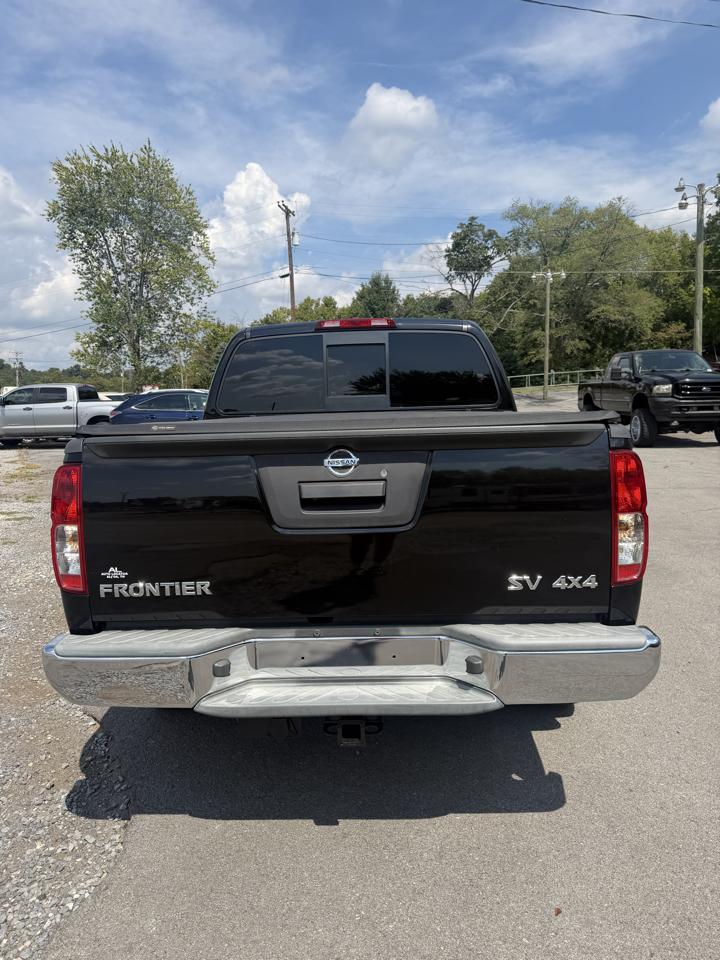 Nissan Frontier Crew Cab 4x4 SV V6 Auto 2018