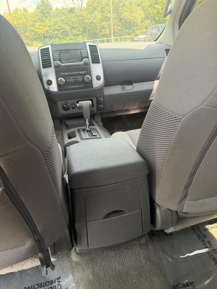Nissan Frontier Crew Cab 4x4 SV V6 Auto 2018
