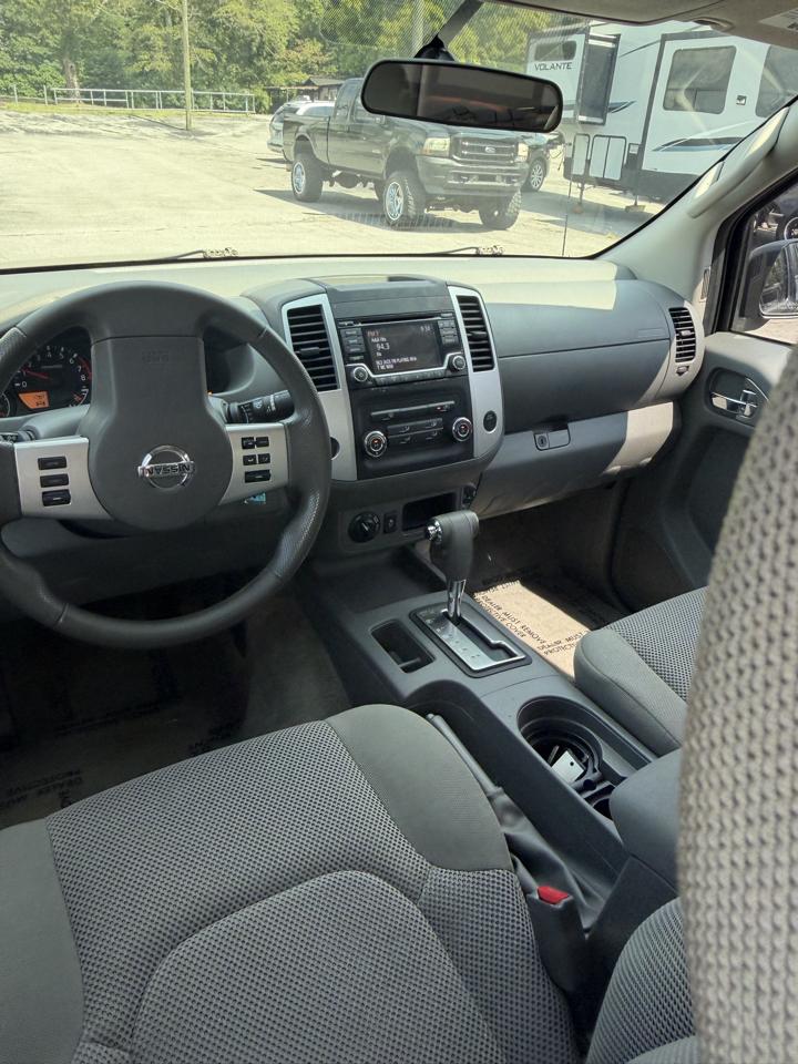 Nissan Frontier Crew Cab 4x4 SV V6 Auto 2018
