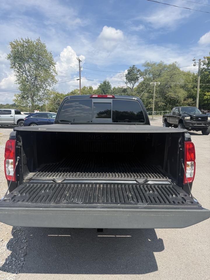 Nissan Frontier Crew Cab 4x4 SV V6 Auto 2018