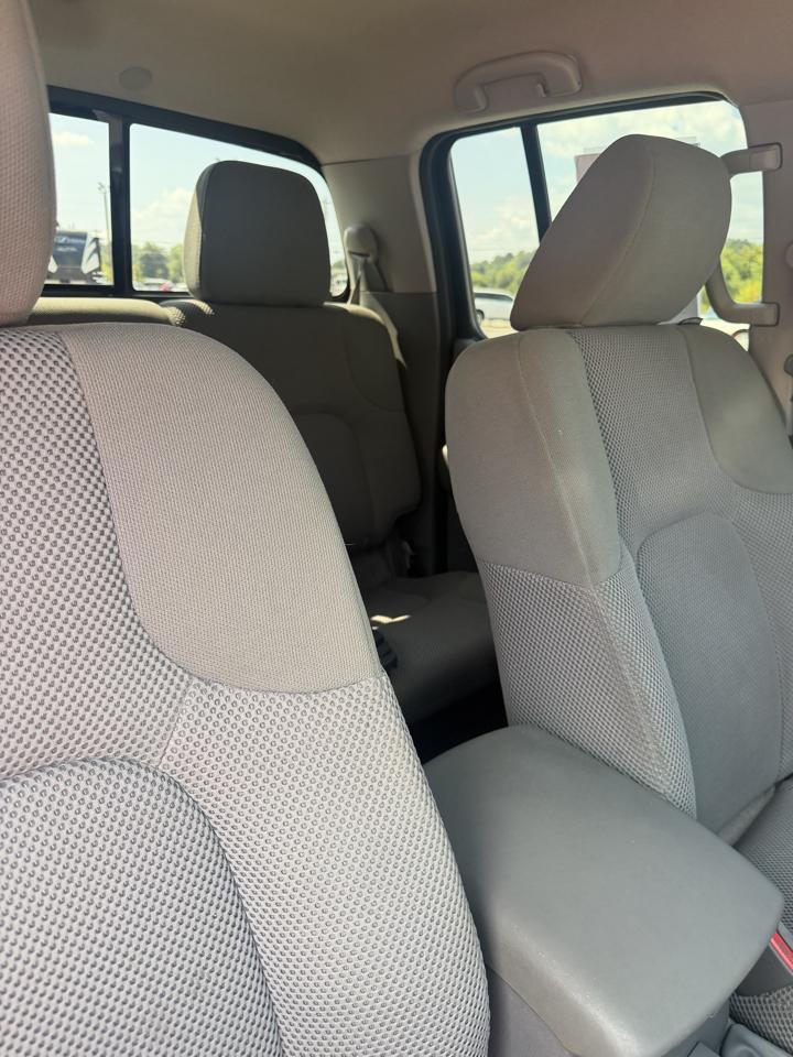 Nissan Frontier Crew Cab 4x4 SV V6 Auto 2018
