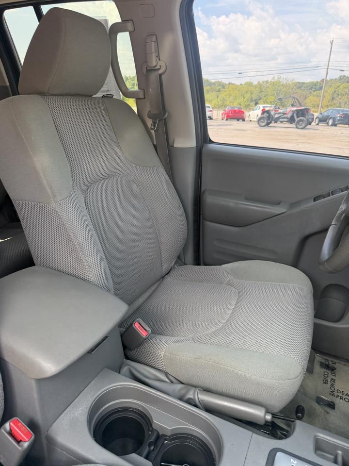 Nissan Frontier Crew Cab 4x4 SV V6 Auto 2018