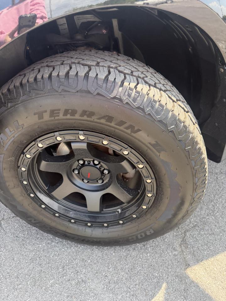 Nissan Frontier Crew Cab 4x4 SV V6 Auto 2018