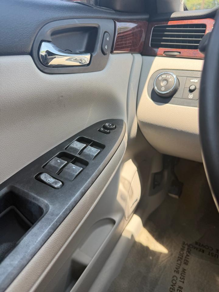 Chevrolet Impala 4dr Sdn LT Fleet 2011