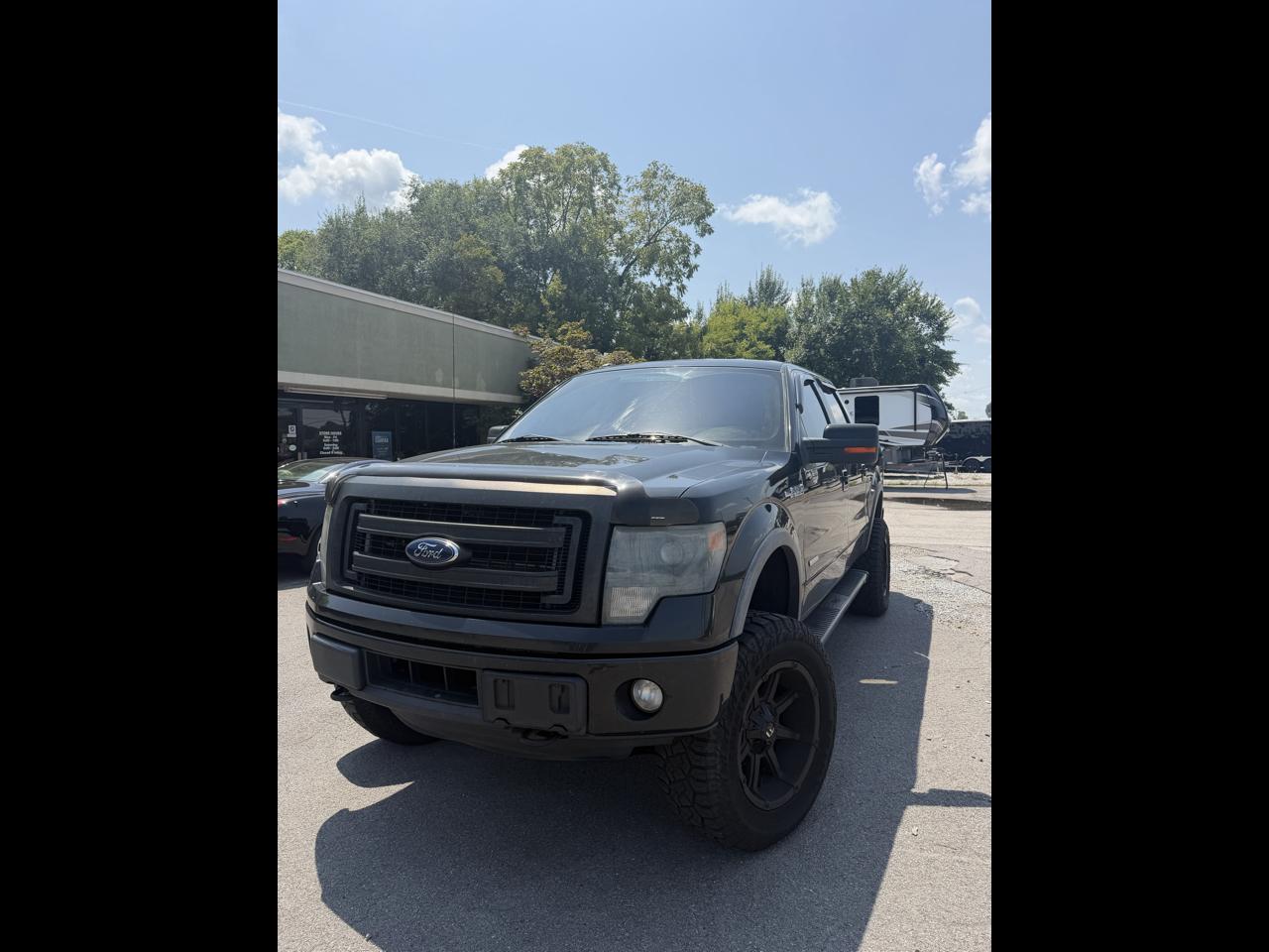 2014 Ford F-150 4WD SuperCrew 145" King Ranch
