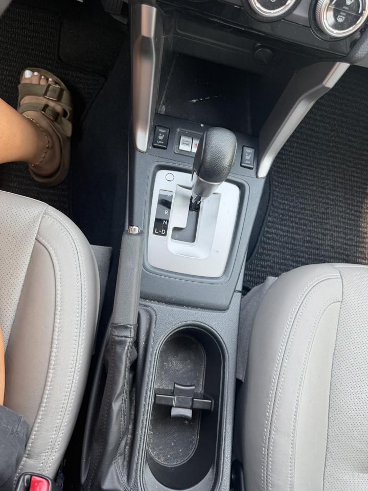 Subaru Forester 2.5i Limited CVT 2017