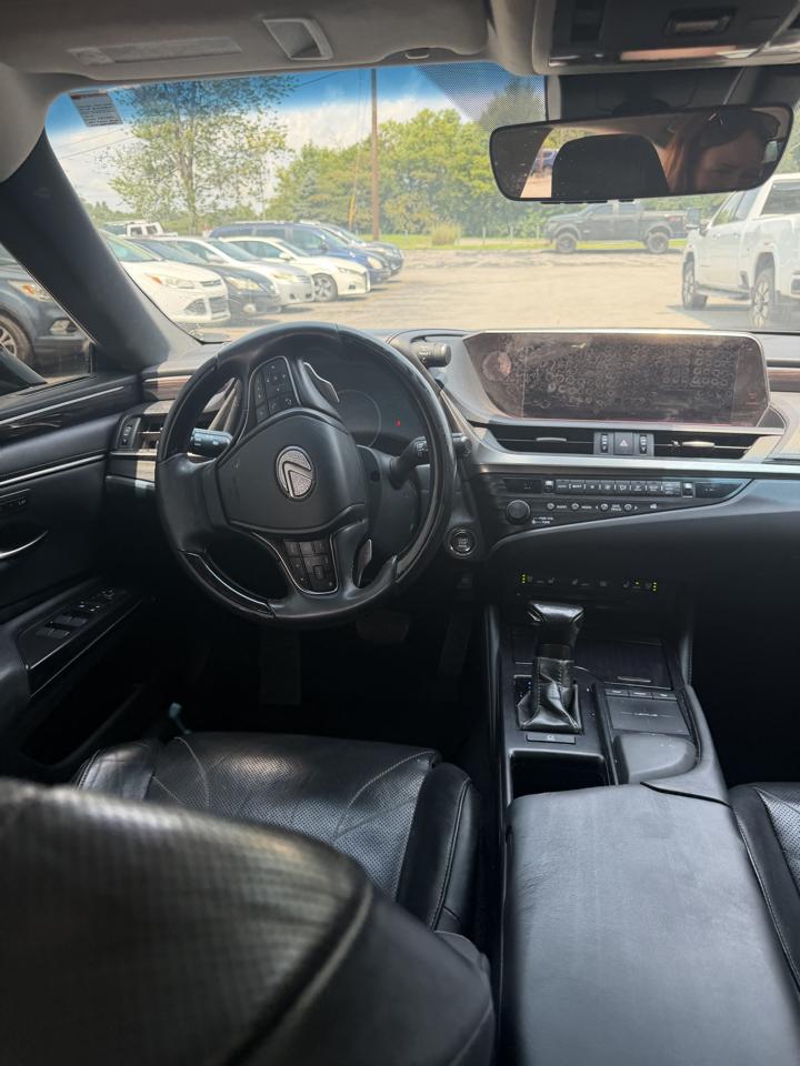 Lexus ES ES 350 FWD 2019