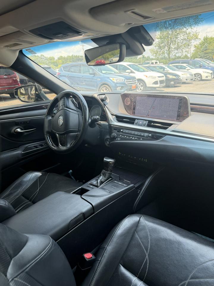 Lexus ES ES 350 FWD 2019