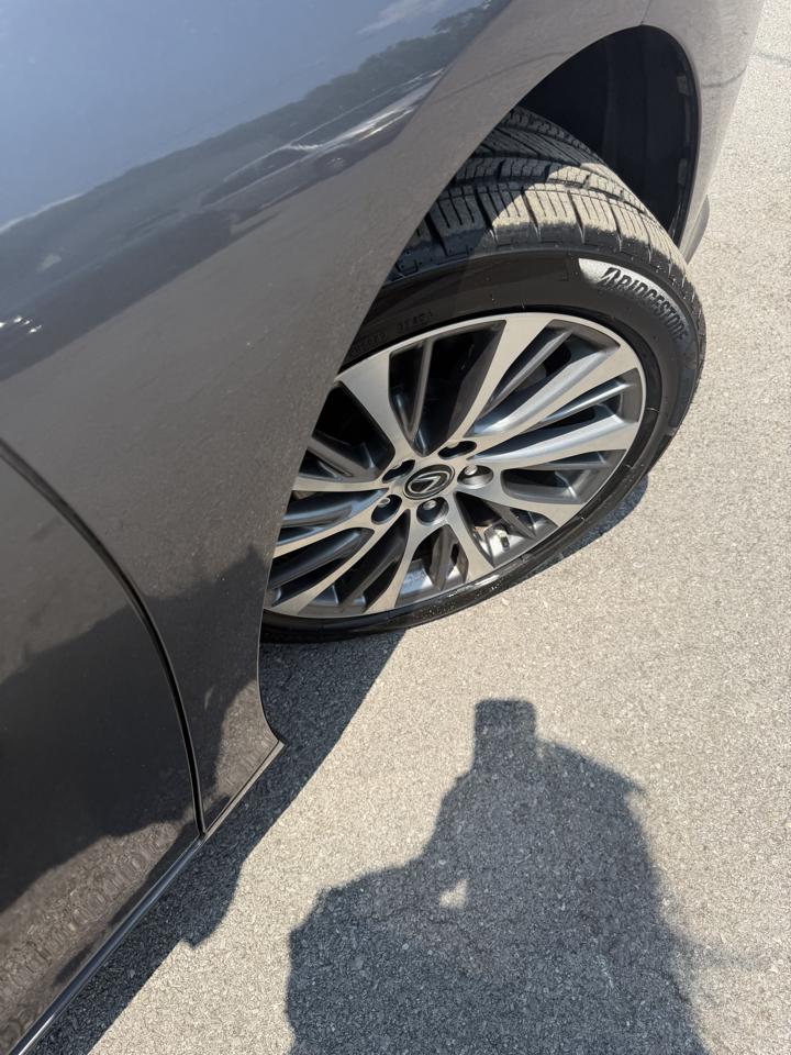 Lexus ES ES 350 FWD 2019