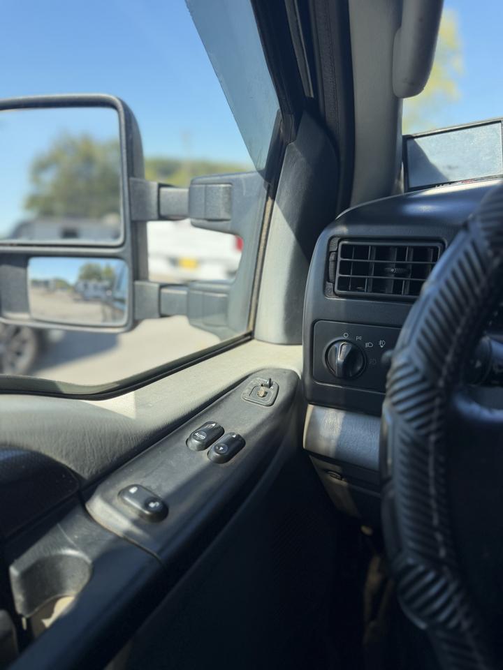 Ford Super Duty F-250 Supercab 142" Harley-Davidson 4WD 2004