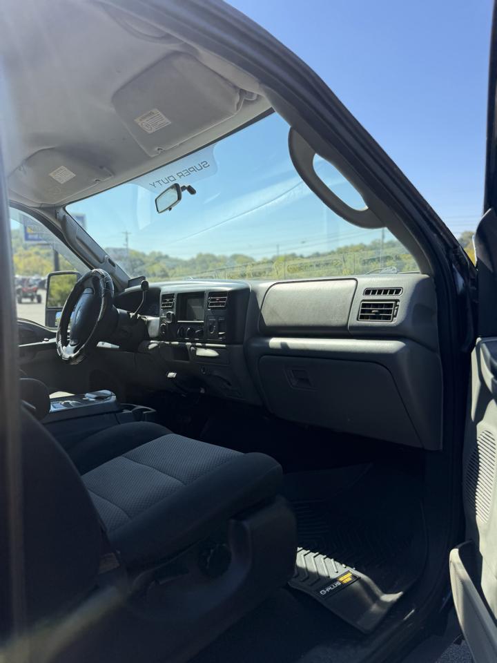 Ford Super Duty F-250 Supercab 142" Harley-Davidson 4WD 2004