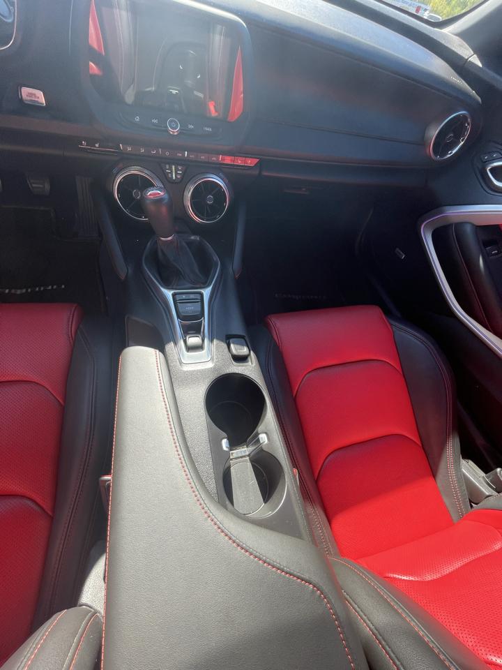Chevrolet Camaro 2dr Cpe 2SS 2016