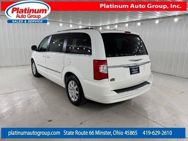 Chrysler Town & Country  2013