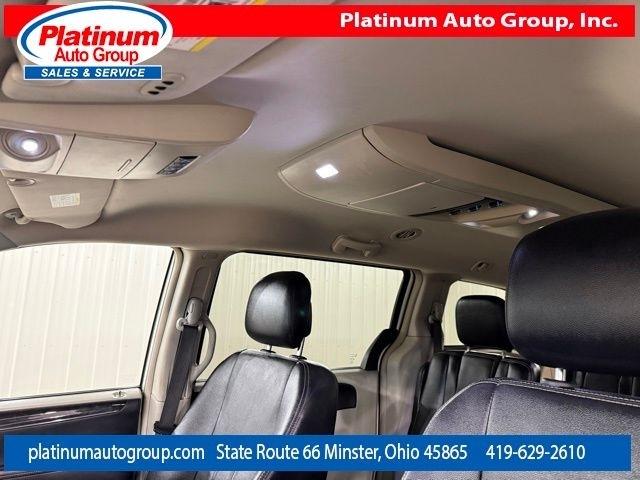Chrysler Town & Country  2013