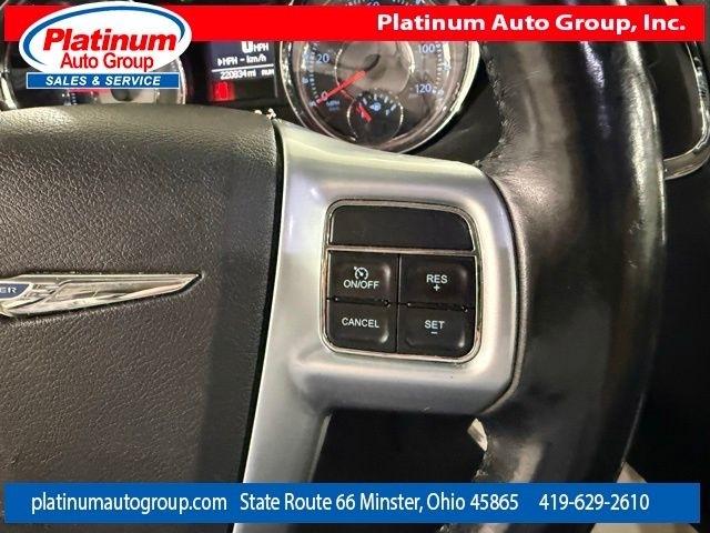 Chrysler Town & Country  2013