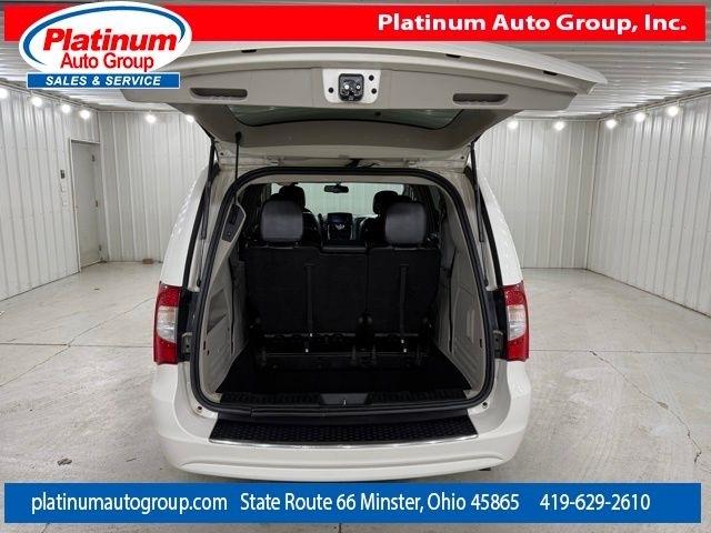 Chrysler Town & Country  2013
