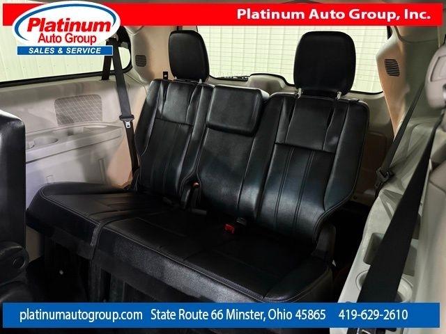 Chrysler Town & Country  2013