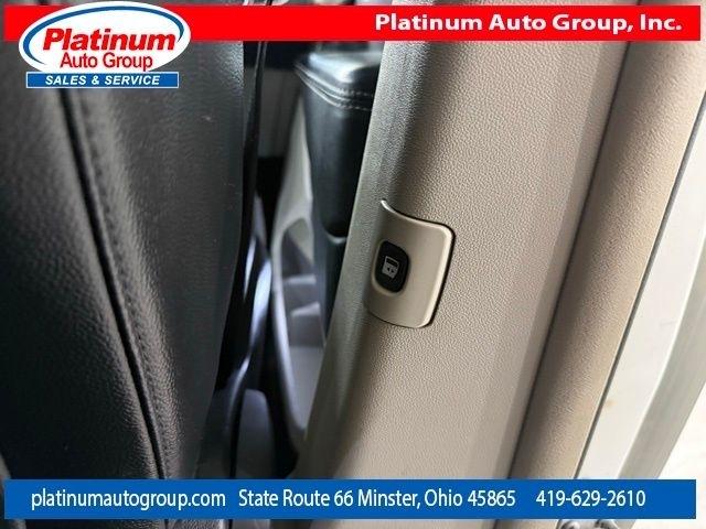 Chrysler Town & Country  2013