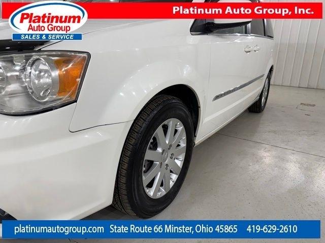 Chrysler Town & Country  2013