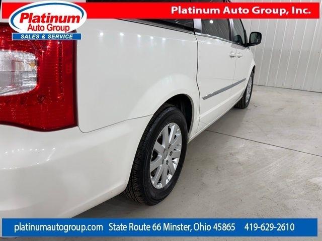 Chrysler Town & Country  2013