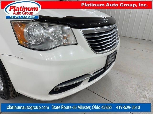 Chrysler Town & Country  2013