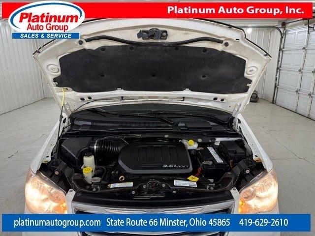 Chrysler Town & Country  2013