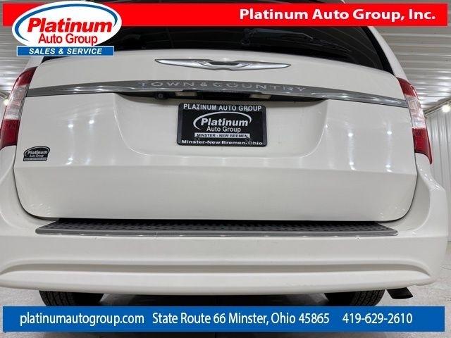 Chrysler Town & Country  2013