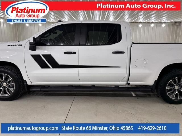 2022 Chevrolet Silverado 1500 RST photo 2
