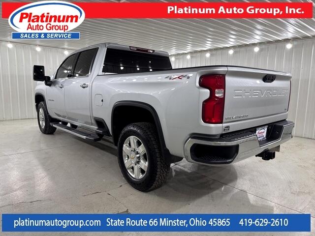2023 Chevrolet Silverado 3500HD LTZ photo 3