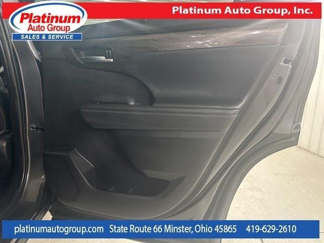 Toyota Highlander  2021