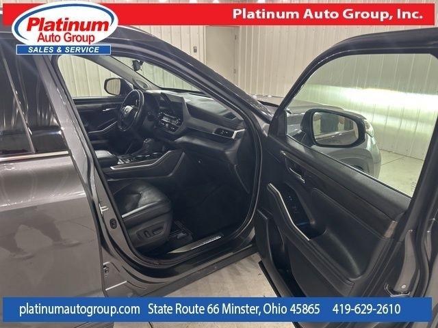 Toyota Highlander  2021