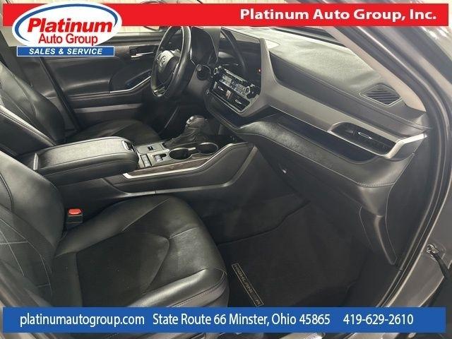 Toyota Highlander  2021