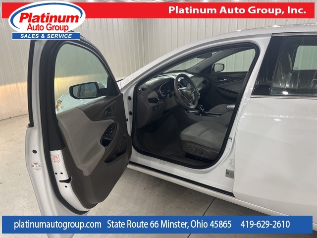 Chevrolet Malibu  2022 Chevrolet Malibu  2022