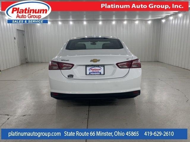 Chevrolet Malibu  2022