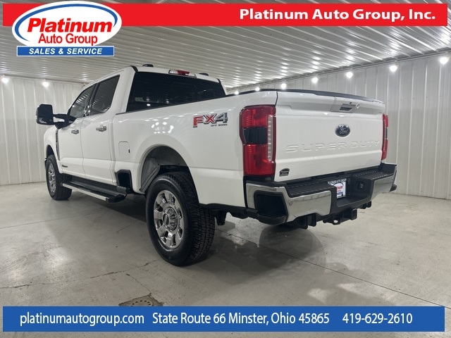 2023 Ford F-250 Lariat photo 3