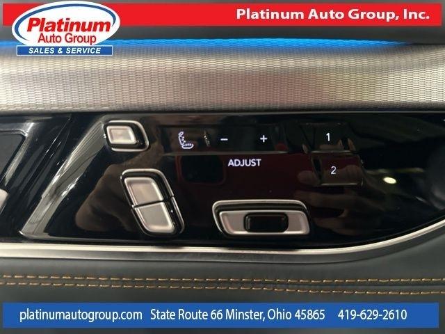 Jeep Grand Wagoneer L  2023