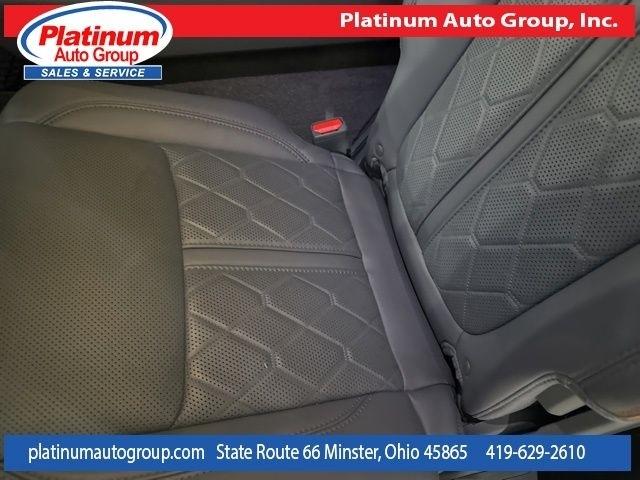 Jeep Grand Wagoneer L  2023