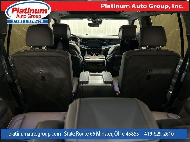 Jeep Grand Wagoneer L  2023