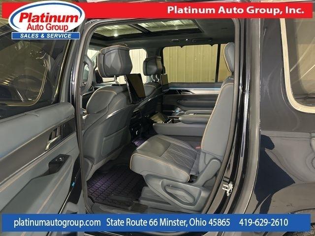 Jeep Grand Wagoneer L  2023