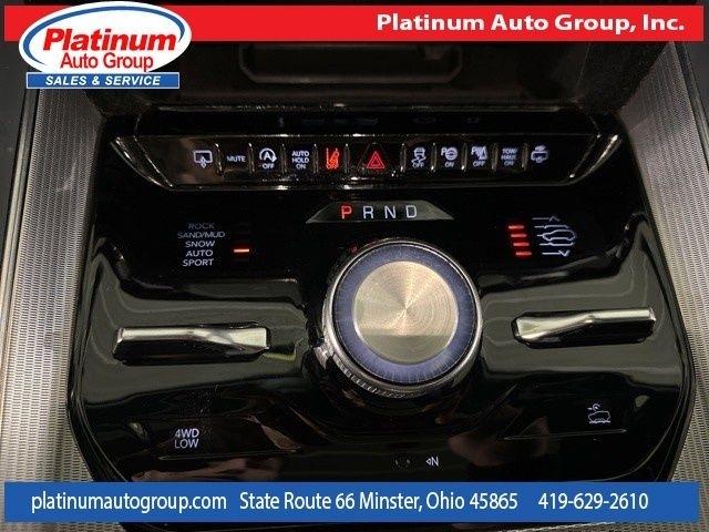 Jeep Grand Wagoneer L  2023