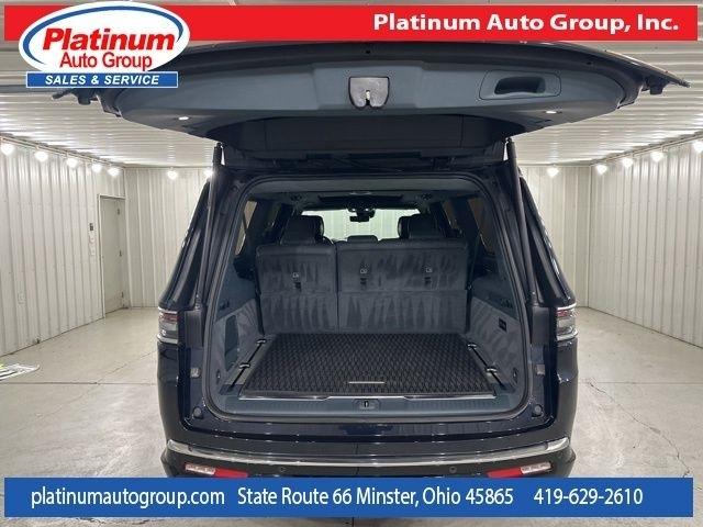 Jeep Grand Wagoneer L  2023