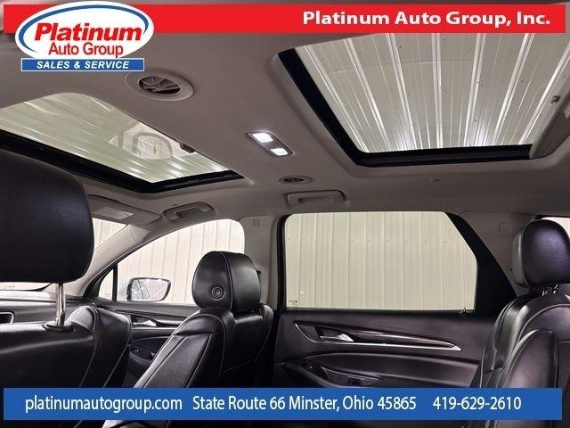 Buick Enclave  2021