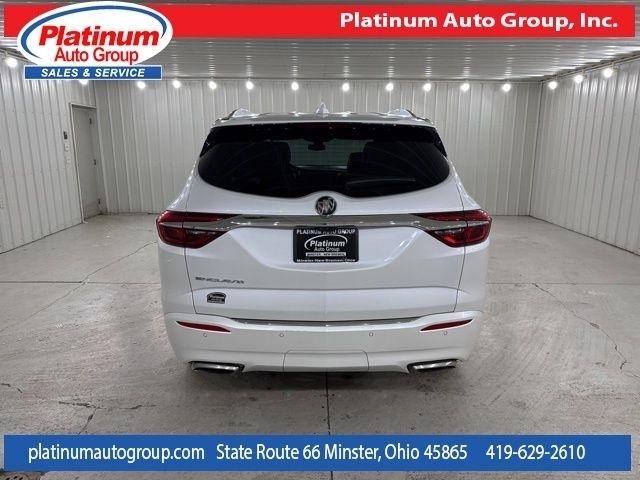 Buick Enclave  2021
