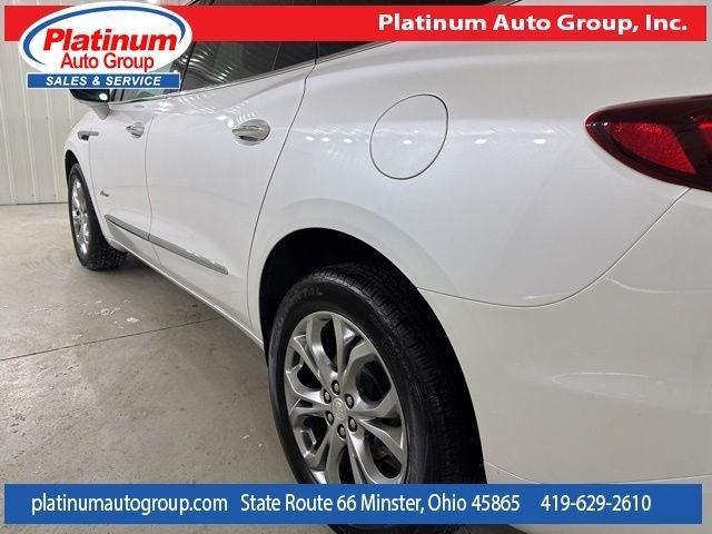 Buick Enclave  2021